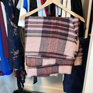 Blanket scarf NWT